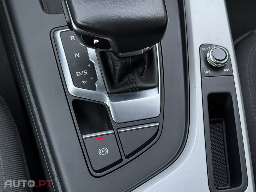 Audi A4 Avant 30 TDI S tronic
