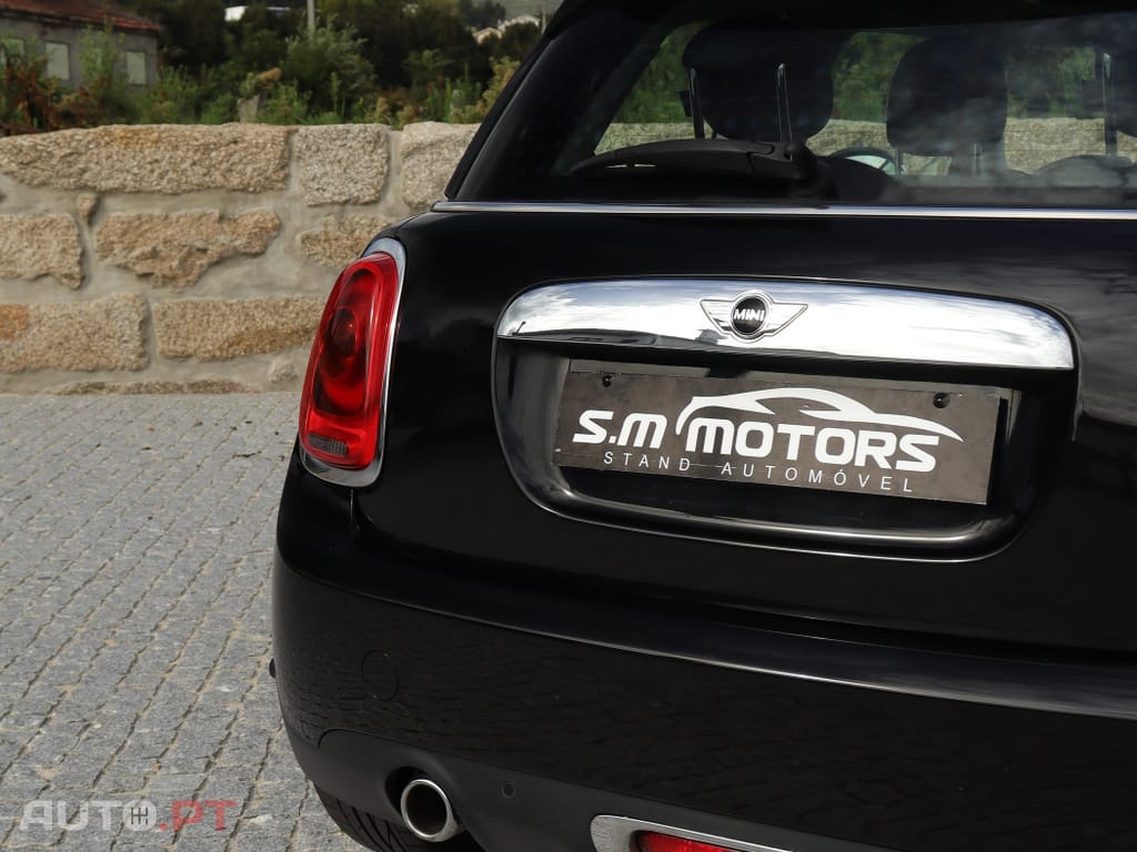 MINI Cooper Cooper D