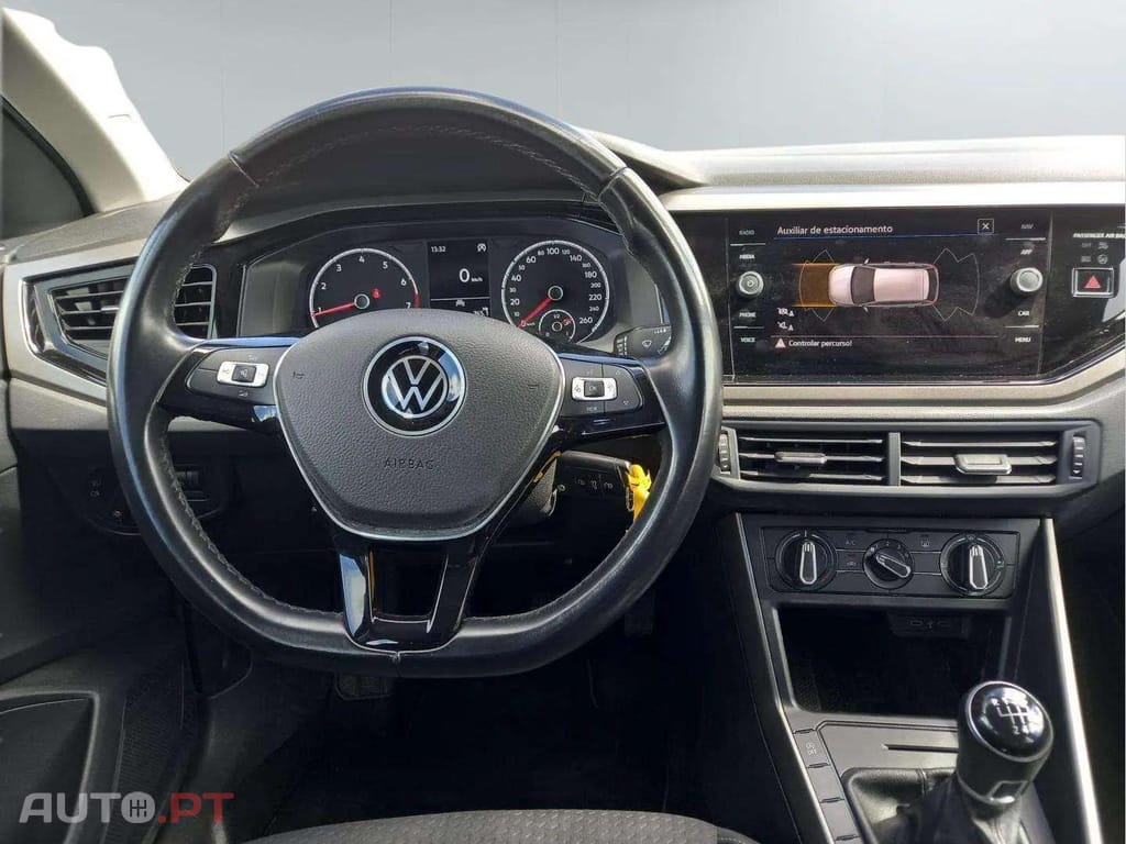 Volkswagen Polo 1.0  Confortline