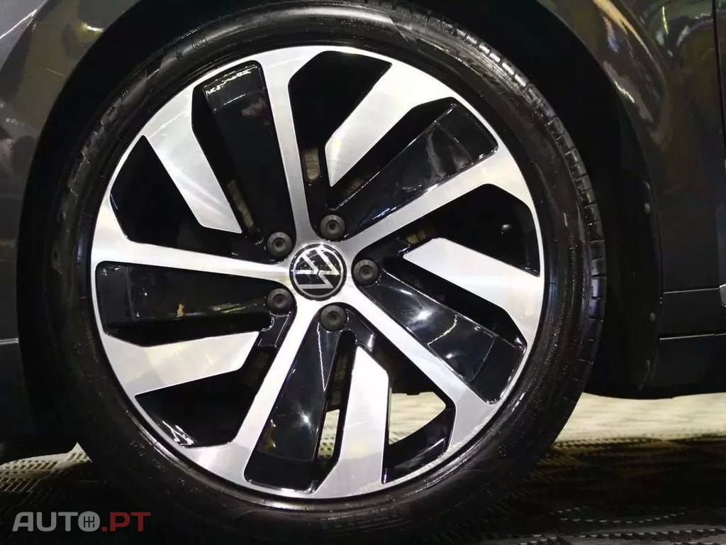 Volkswagen Arteon 2.0 TDI R-Line DSG