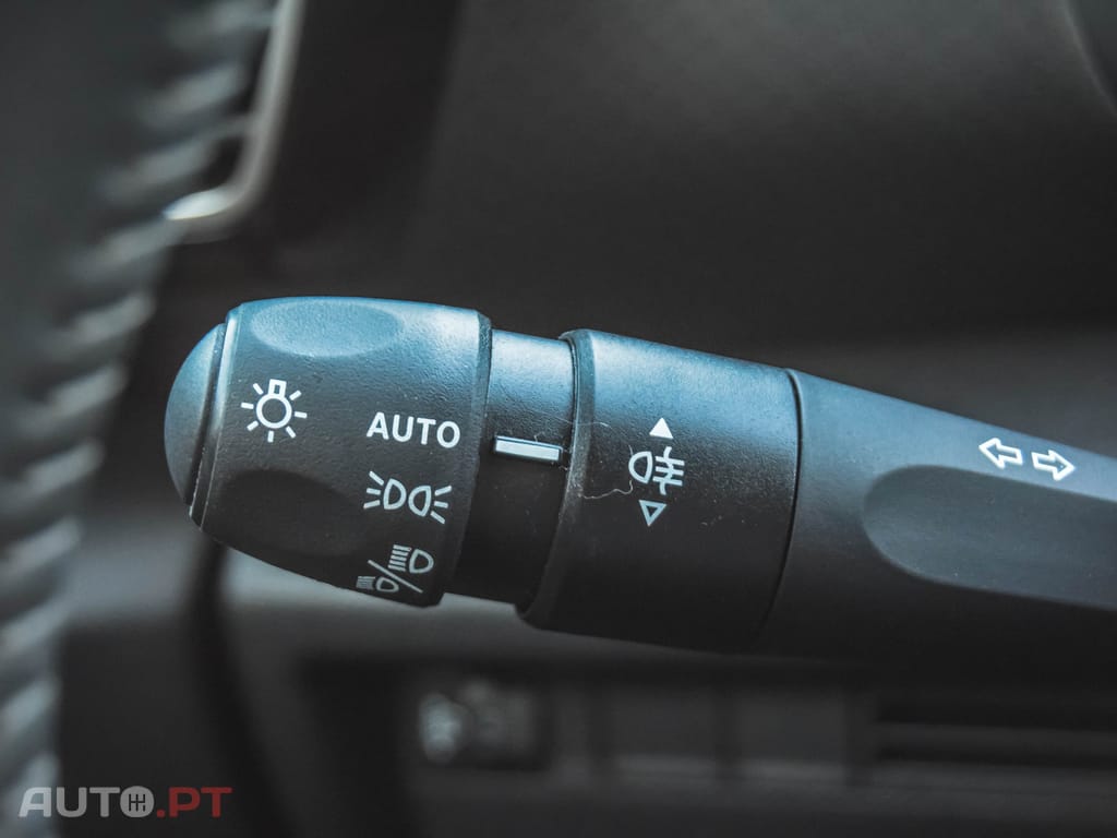 Citroen C4 1.2 Hybrid Plus e-DSC6