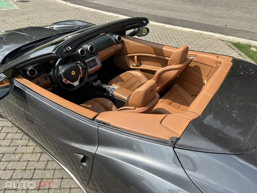 Ferrari California 4.3 V8