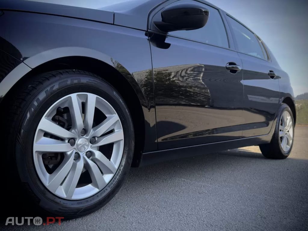 Peugeot 308 BlueHDi FAP 130 EAT8 Stop & Start Active Pack