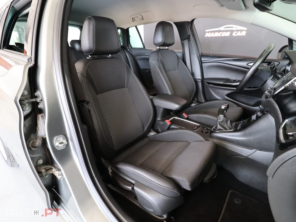 Opel Astra Sports Tourer 1.0 Business Edition S/S