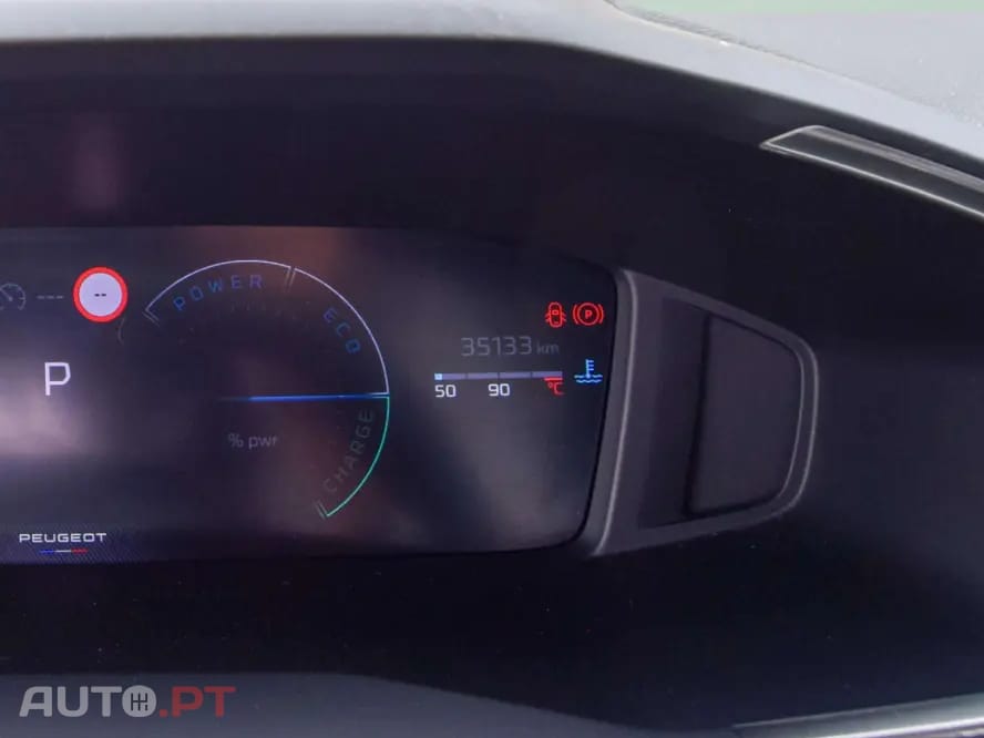 Peugeot 2008 1.2 Hybrid Allure e-DCS6
