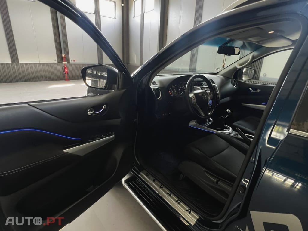 Nissan Navara 2.3 Cdi 4WD - Dupla Cabine