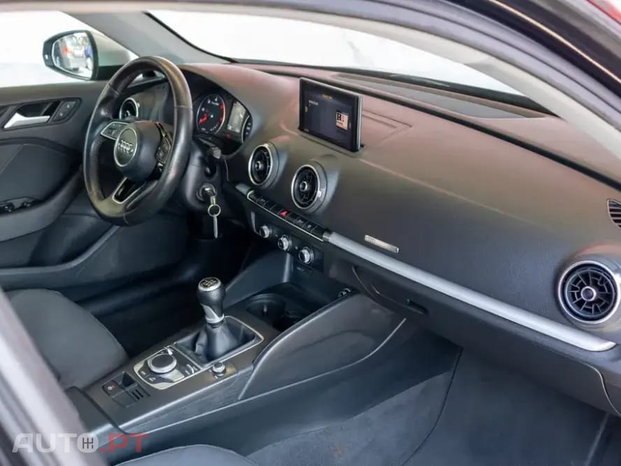 Audi A3 Sportback 1.6 TDI S-line