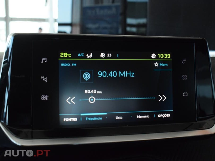 Peugeot E-208 50 kWh Active
