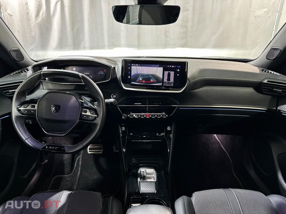 Peugeot E-2008 54 kWh GT