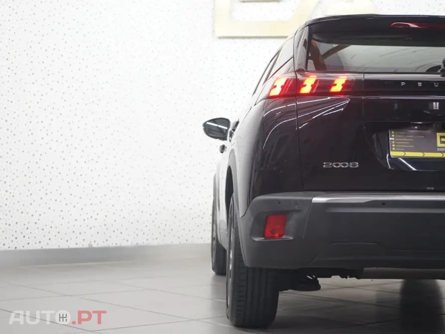Peugeot 2008 1.2 PureTech Allure