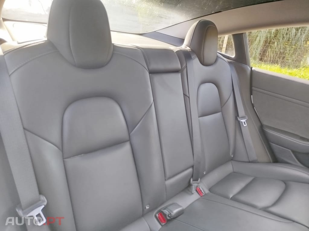 Tesla Model 3 Long Range AWD Dual Motor