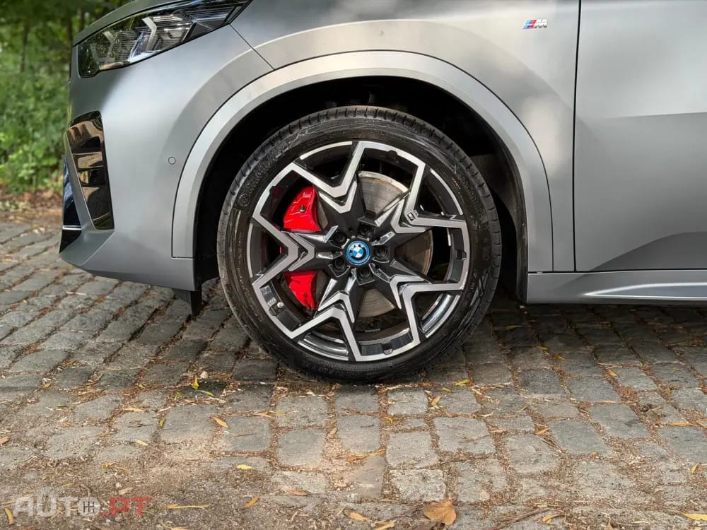 BMW iX2 xDrive30 Pack Desportivo M Pro