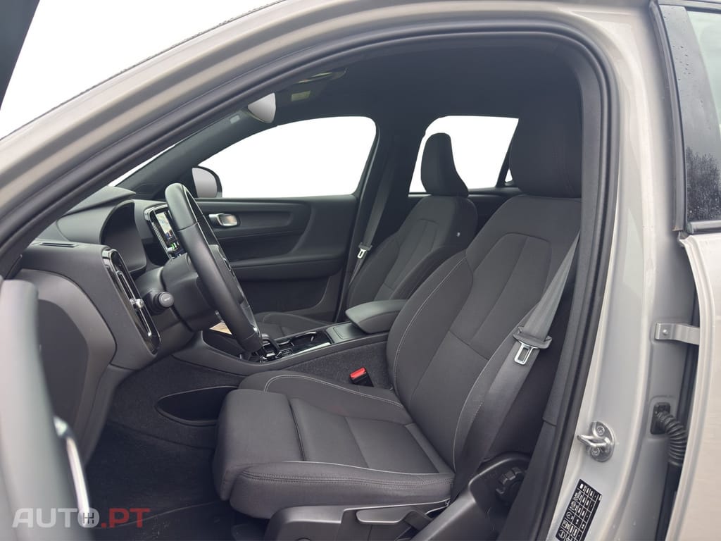 Volvo XC40 Recharge 69 kWh Single Motor Core