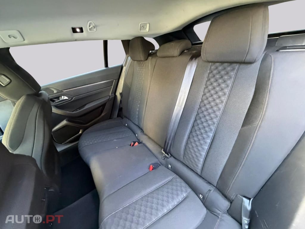 Peugeot 508 SW 1.2 EAT8 Business — fotografia 33
