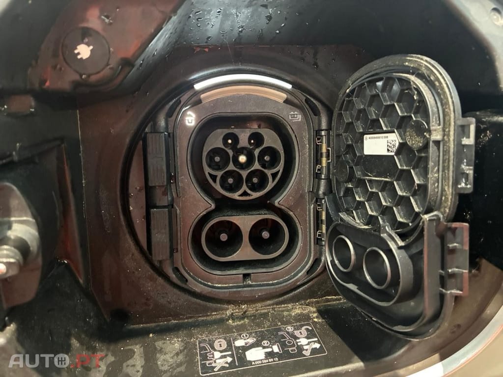 Mercedes-Benz EQA 250 Business Line