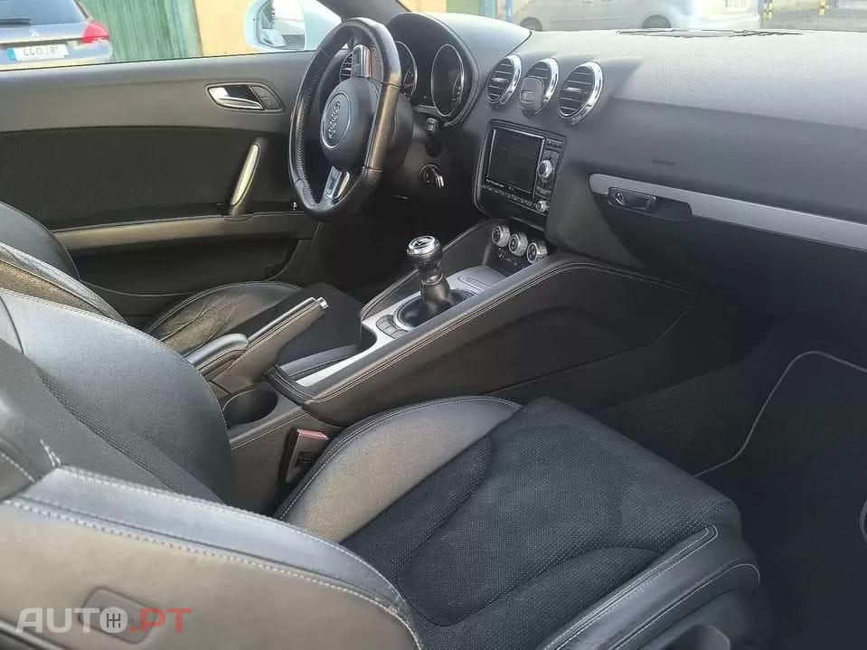 Audi TT 1.8 TFSI S-line