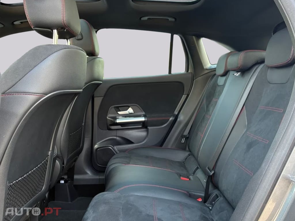 Mercedes-Benz GLA 250 e AMG I.V.A DEDUTIVEL