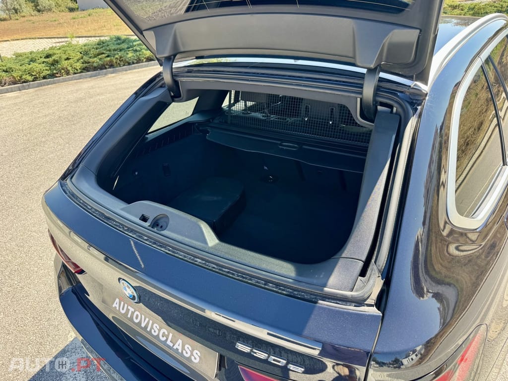 BMW 530 e Pack Desportivo M