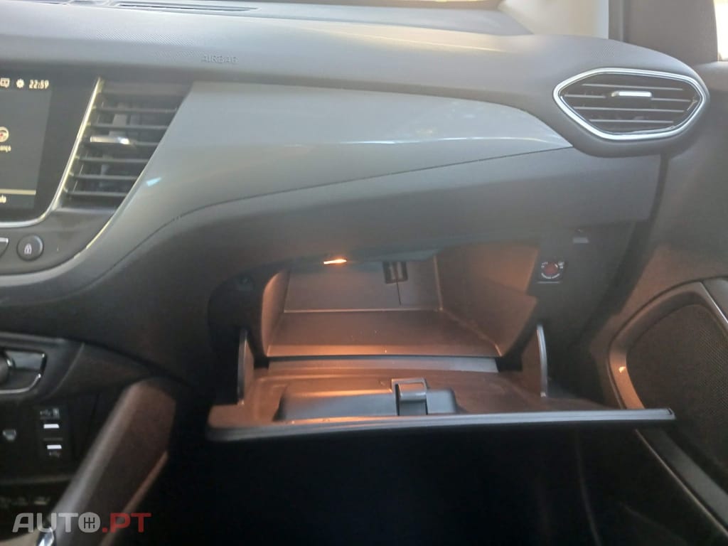 Opel Crossland 1.2 T Design & Tech