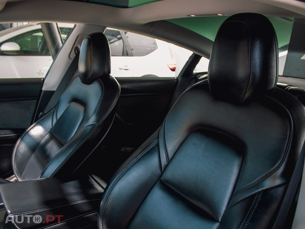 Tesla Model 3 Standard Range Plus RWD