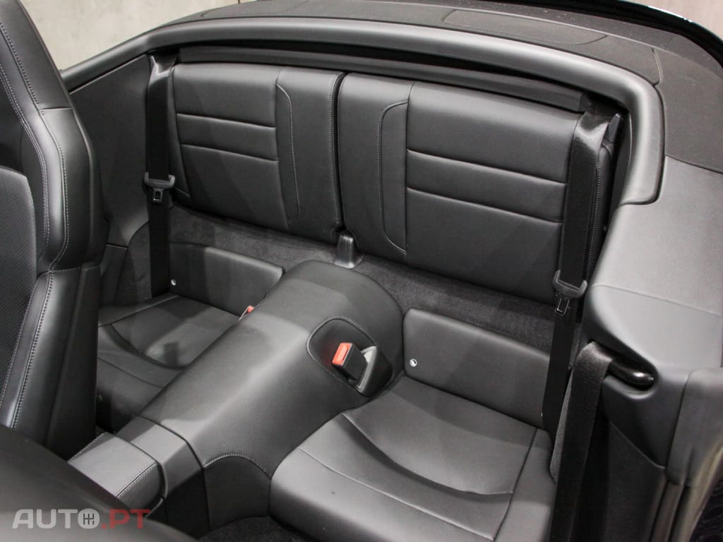 Porsche 992 Carrera Cabriolet PDK