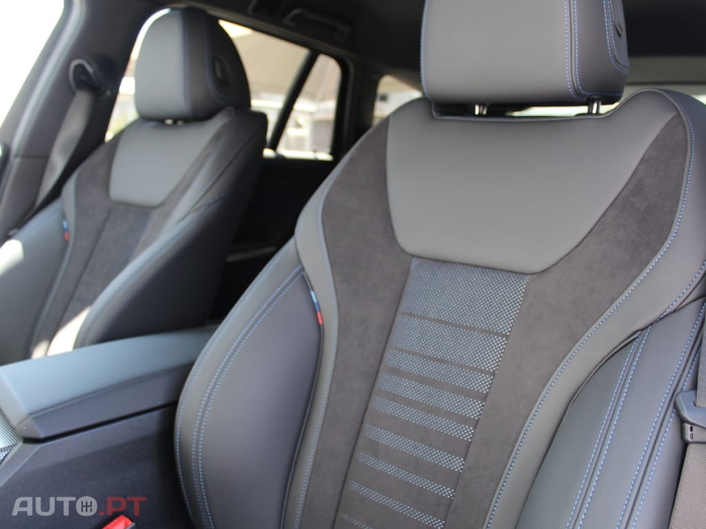 BMW 320 Touring M Sport • Pack M Auto • IVA Dedutível