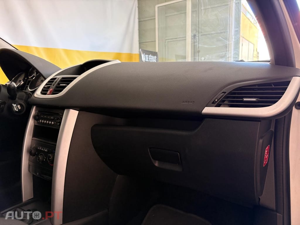 Peugeot 207 1.4 HDi Active