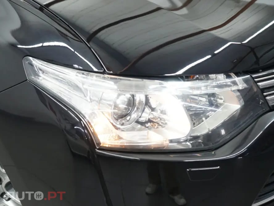 Mitsubishi Outlander 2.0 4WD Plus