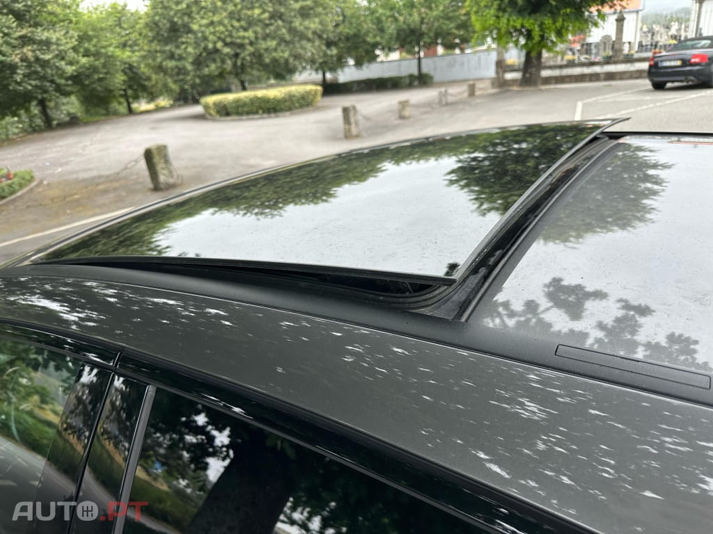 Mercedes-Benz A 250 e AMG Line