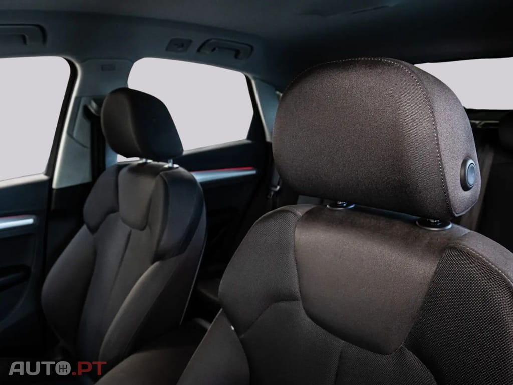 Audi Q5 I.V.A DEDUTÍVEL 50TFSIe S LINE