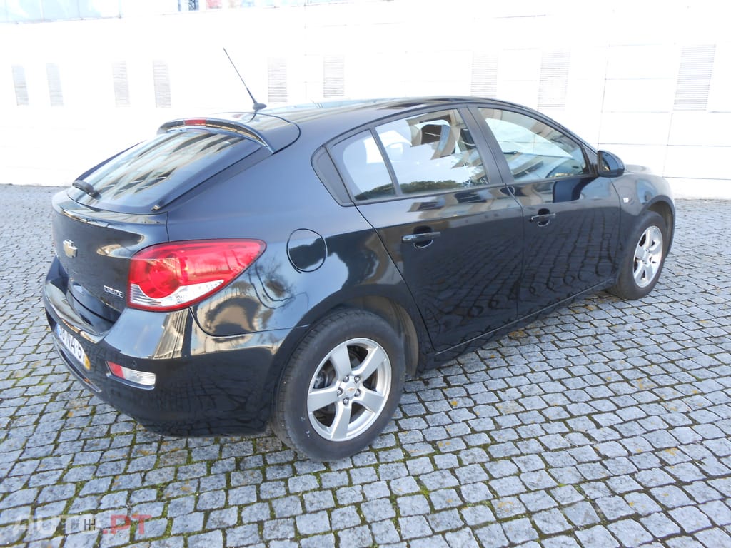 Chevrolet Cruze 1.6 I LT