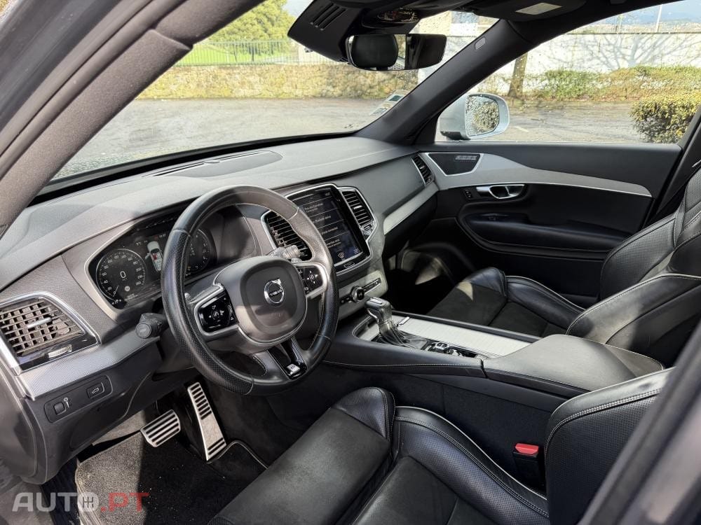 Volvo XC90 2.0 D4 R-Design