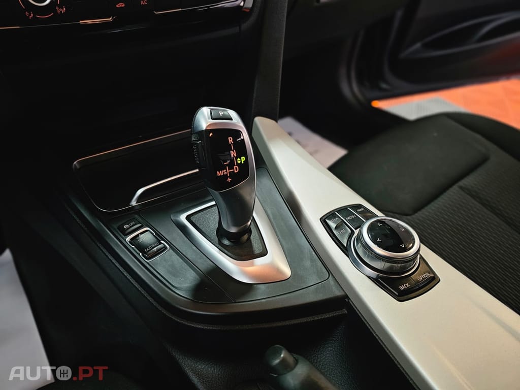 BMW 318 d Line Sport Auto