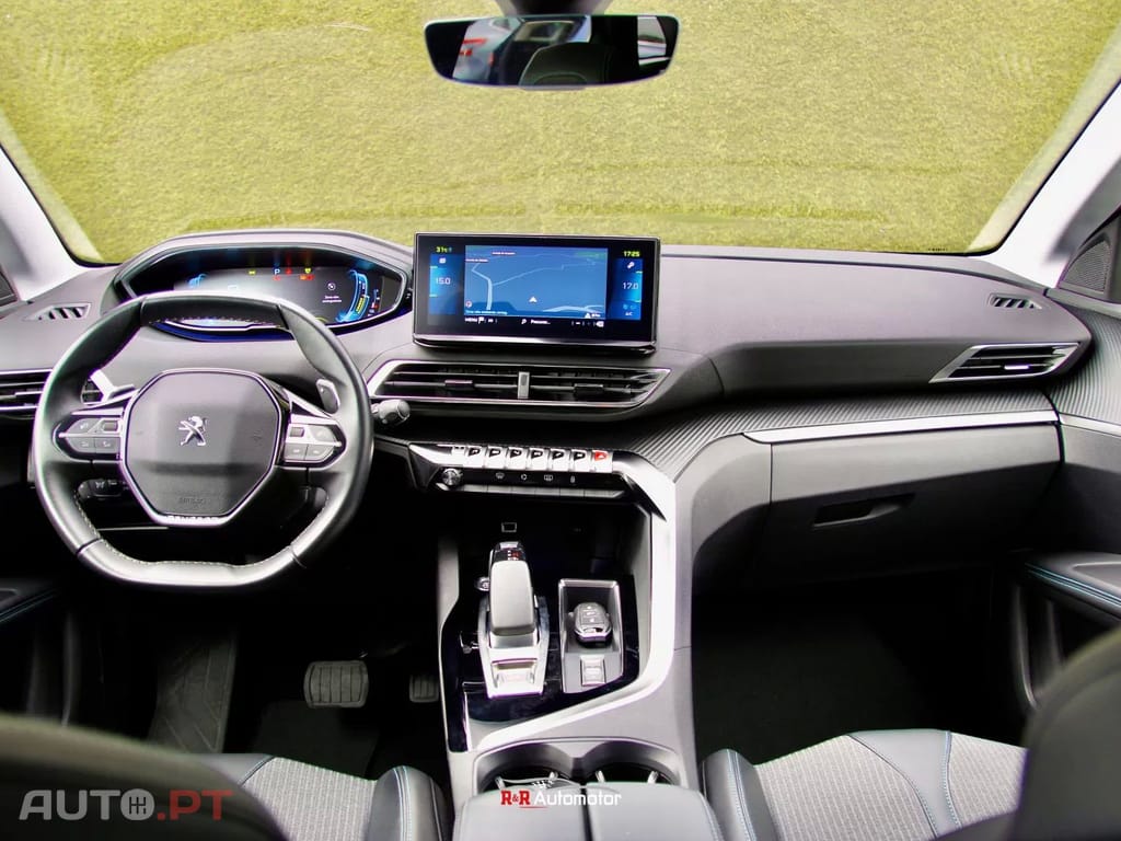 Peugeot 3008 1.6 Hybrid Allure e-EAT8