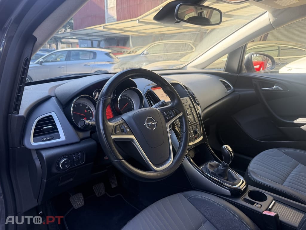 Opel Astra 1.6 CDTi