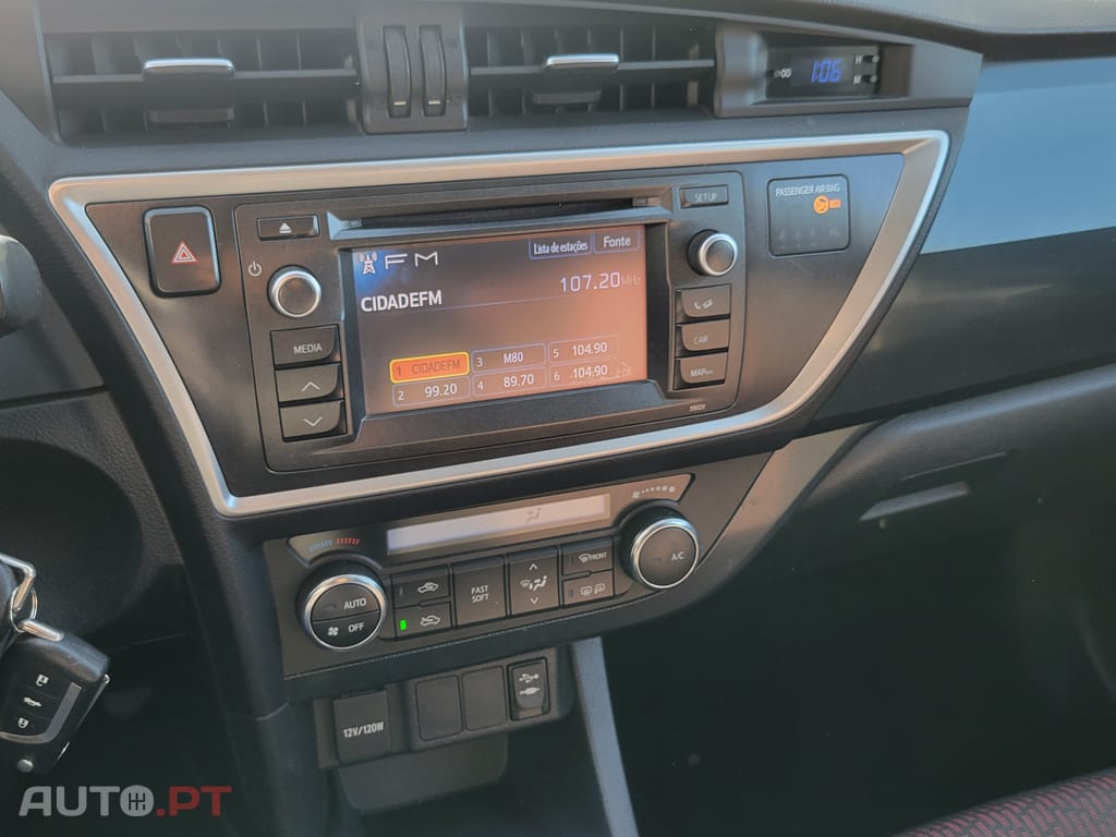 Toyota Auris Touring Sports 1.4 D-4D