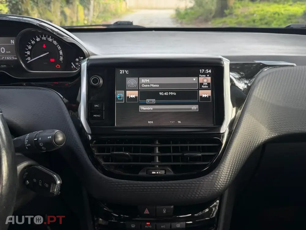 Peugeot 2008 1.2 PureTech Allure EAT6