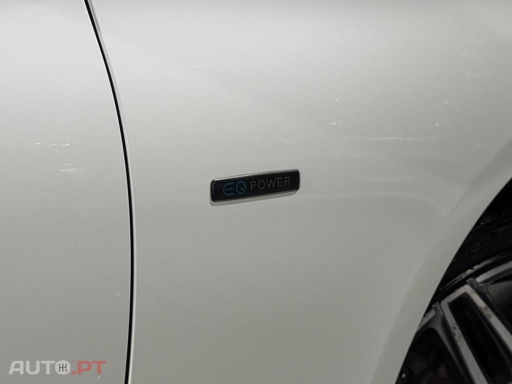 Mercedes-Benz E 350 e AMG