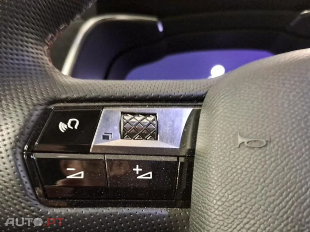 DS DS7 Crossback IVA DEDUTIVEL E-TENSE 4X2 225cv Performance Line 