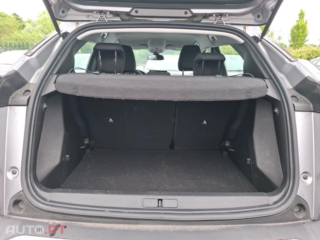 Peugeot 2008 PureTech 130 EAT8 Active Pack