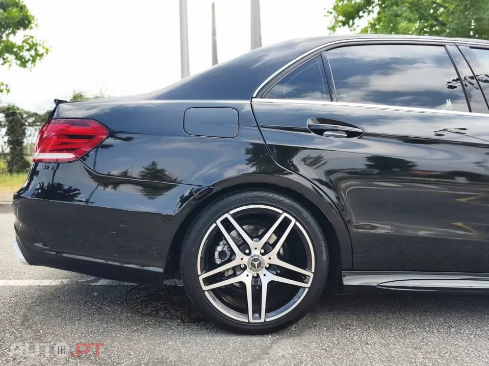 Mercedes-Benz E 220 CDI DPF BlueEFFICIENCY 7G-TRONIC Avantgarde
