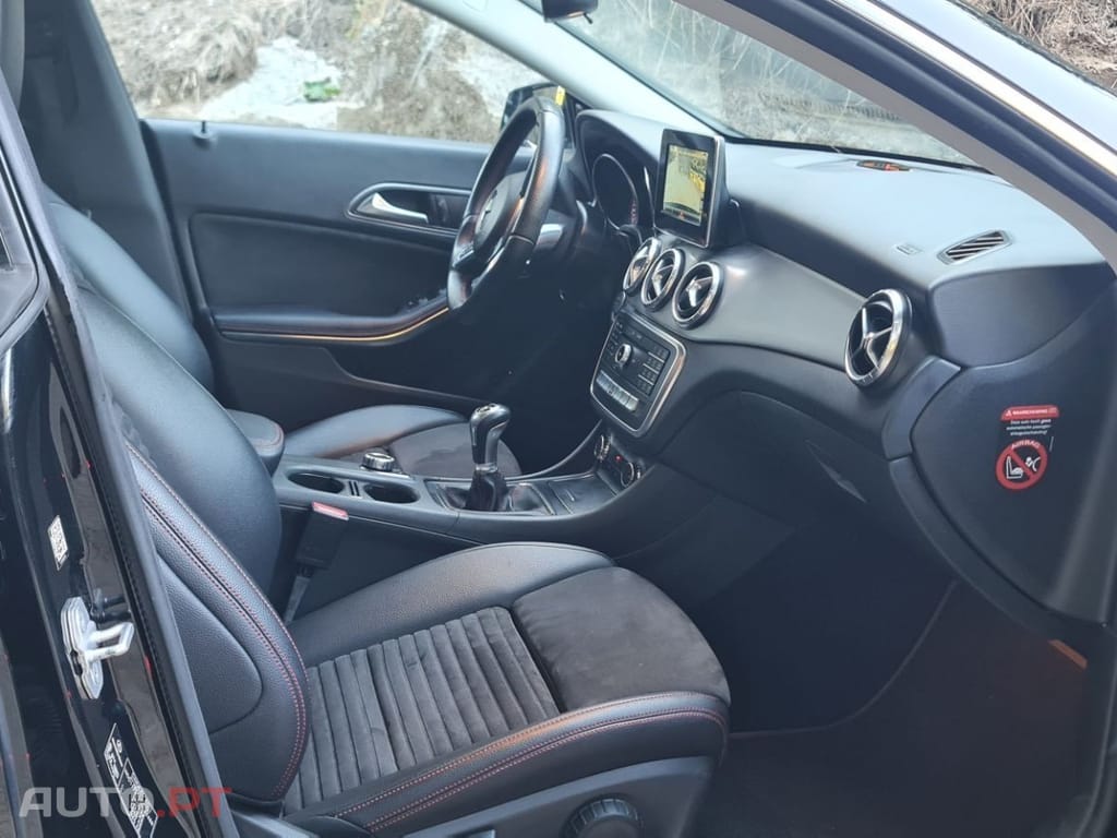 Mercedes-Benz CLA 180 d AMG Line