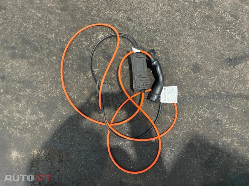 Peugeot E-2008 50 kWh GT Pack