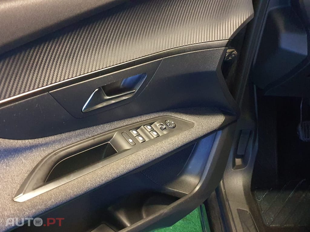 Peugeot 3008 BlueHDi 130 Stop & Start Allure Business-Pack