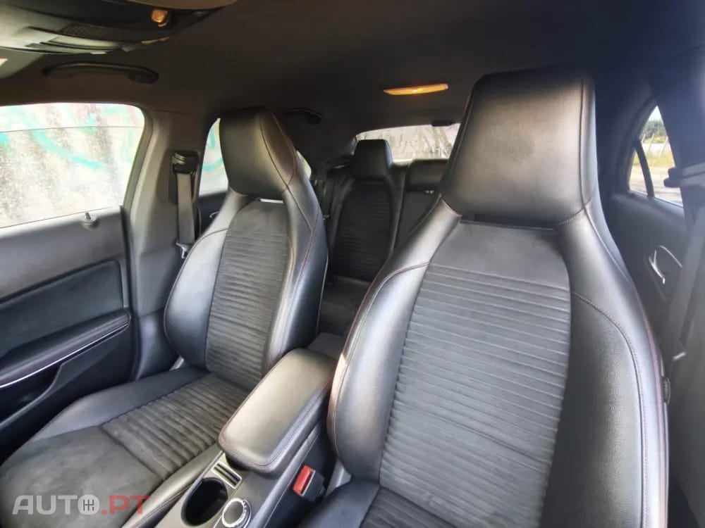 Mercedes-Benz CLA 200