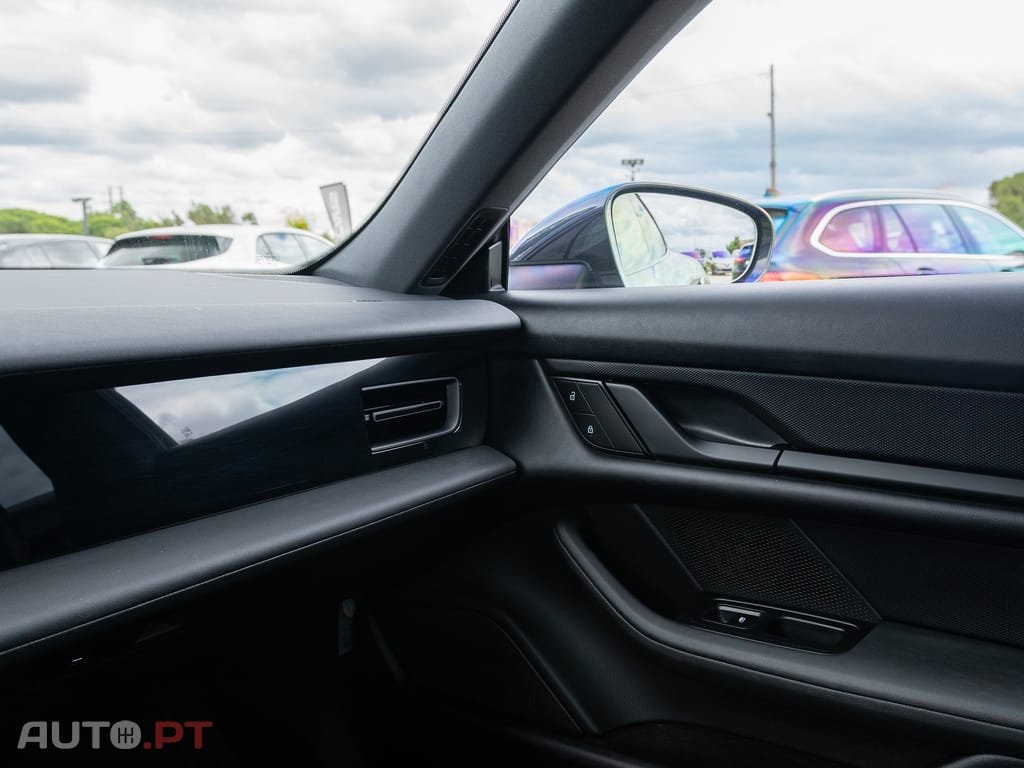Porsche Taycan Bateria Performance Plus