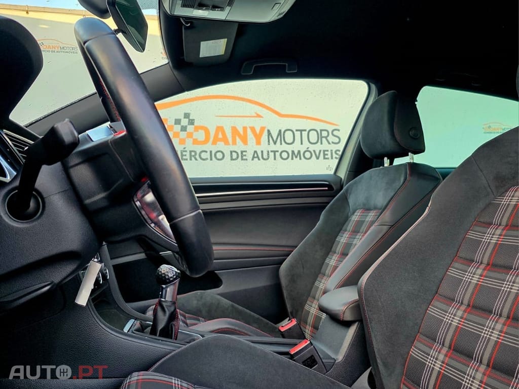 Volkswagen Golf 2.0 TSi GTi