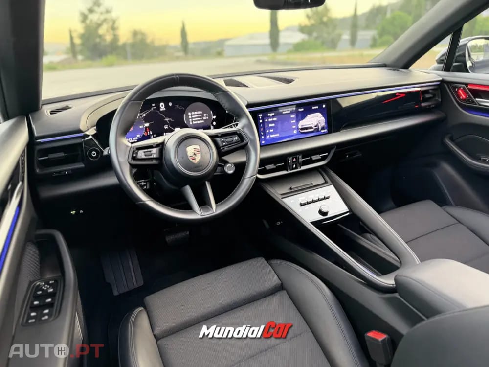 Porsche Macan Electric 4