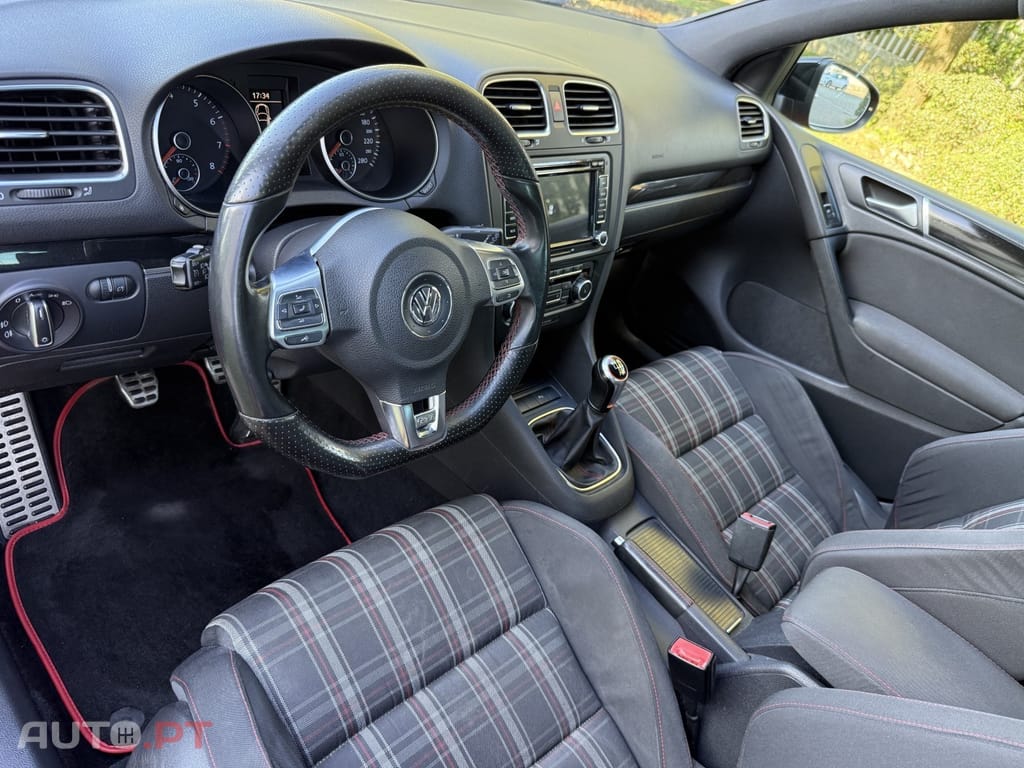Volkswagen Golf 2.0 GTi