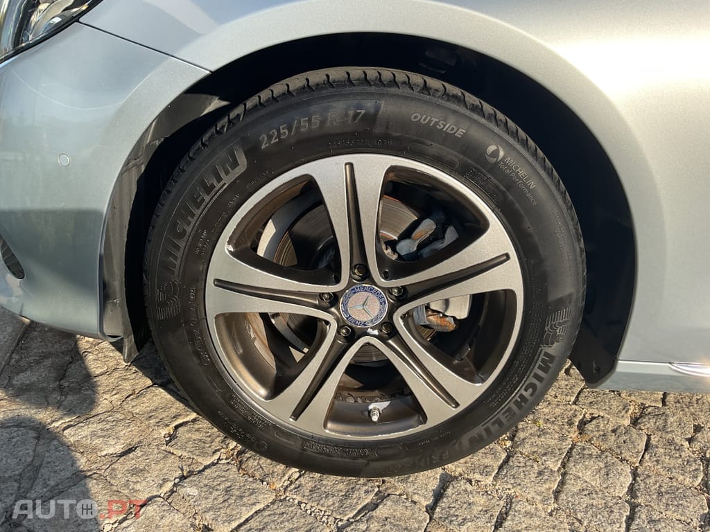Mercedes-Benz E 220 BlueTEC Avantgarde Auto.